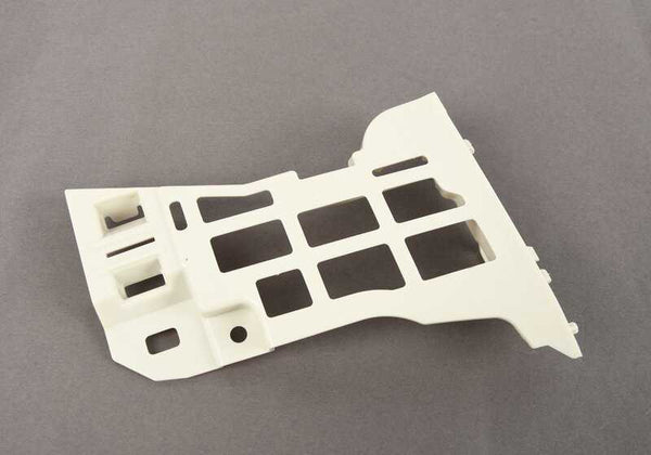 Guía inferior izquierda OEM 51117475193 para BMW G11, G12. Original BMW.