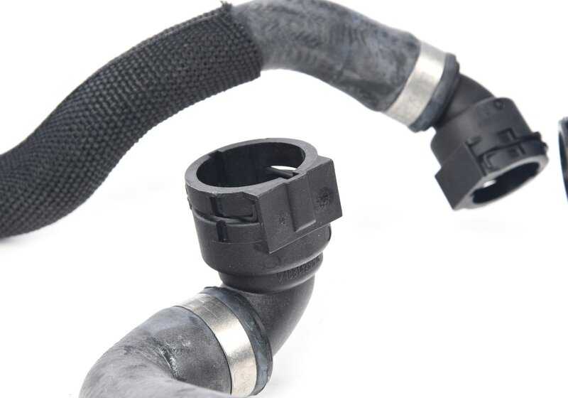 Manguera para radiador de refrigerante OEM 17128602862 para BMW G30, G30N, G32, G32N, G11, G11N, G12, G12N, G14, G15, G16. Original BMW.