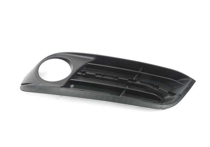 Rejilla de entrada de aire cerrada izquierda OEM 51117346505 para BMW F10 (518d, 520d). Compatible con modelos fabricados entre 2013 y 2016. Recambio original BMW.