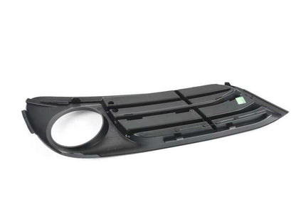 Rejilla de entrada de aire cerrada izquierda OEM 51117346505 para BMW F10 (518d, 520d). Compatible con modelos fabricados entre 2013 y 2016. Recambio original BMW.