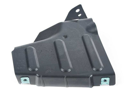 Cubierta plástica derecha compartimento motor OEM 51757191028 para BMW Z4 E89. Pieza original BMW.