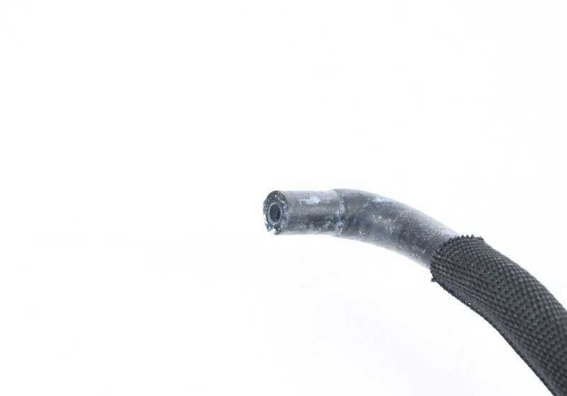 Manguera de refrigerante OEM 17127589929 para BMW F01, F02. Original BMW.