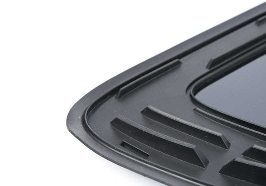 Verre latérale fixe arrière droite pour BMW X6 F96, G06 (OEM 5137746220). BMW d'origine.