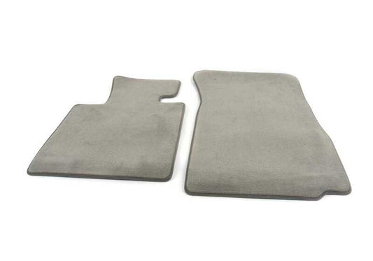 Grey OEM 51477056294 Carpets avant pour BMW Z4 E85, E86 (2002-2008). BMW d'origine.