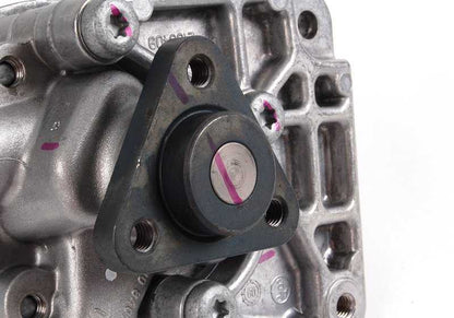 Pompa di gestione assistita OEM 32416760034 per BMW E46 320CI {BN11, BN12, BN21, BN22, BS11, BS12, BD11, BD12, BD21, BD22}. BMW originale.