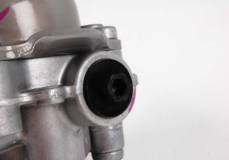 Pompa di gestione assistita OEM 32416760034 per BMW E46 320CI {BN11, BN12, BN21, BN22, BS11, BS12, BD11, BD12, BD21, BD22}. BMW originale.