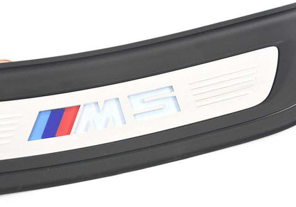 Rear right illuminated threshold cover for BMW F90, F90N (OEM 51478061072). Original BMW.