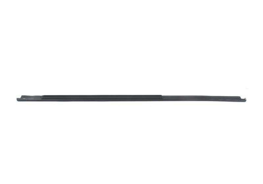 Embellecedor exterior puerta trasera izquierda OEM 51357444067 para BMW X5 G05, G05N, F95, F95N. Acabado negro brillante. Original BMW.