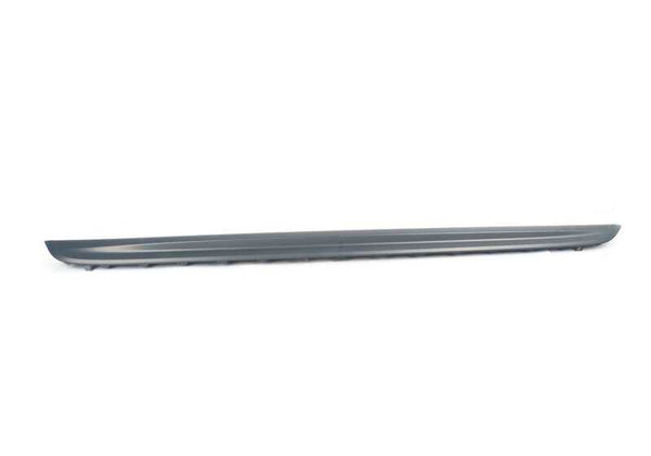 Moldura lateral izquierda imprimada OEM 51775A7B521 para MINI F60 {Cooper 21B, 22B, 31B, YS31, YS32, YS41, YU01, YW31, YW32, YX31}. Original MINI.