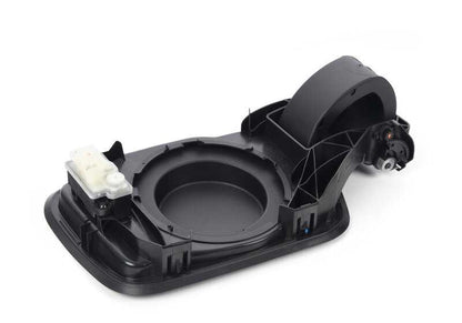 Tapa protectora del conector de carga OEM 51177358843 para BMW Serie 7 G11, G12 (740e, 745e, 740Le, xDrive). Compatible con modelos híbridos enchufables. Original BMW.