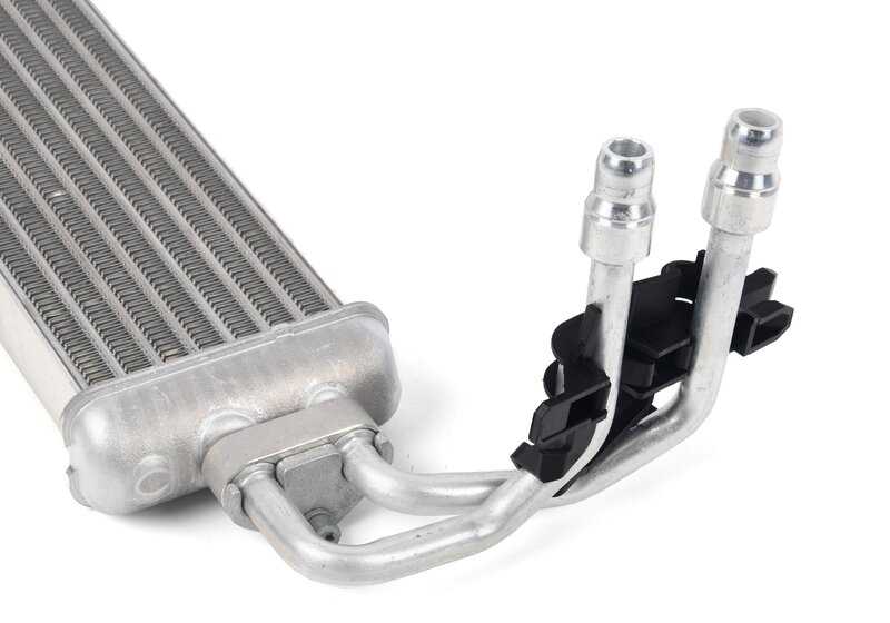 Frigorifero a olio del cambio per BMW 5 F07, F10, F11, serie 6 F06, F12, F13, 7 F02N (OEM 17217575243). BMW originale