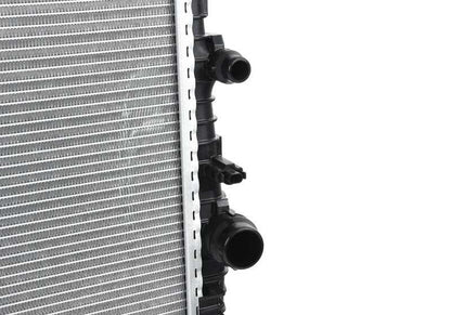 Frigorifero per frigorifero per BMW X5 G05, X6 G06, X7 G07 (OEM 17115A5C822). BMW originale