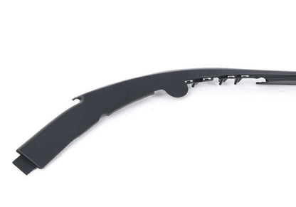 Cubierta marco ventanilla puerta delantera derecha OEM 51337384930 para BMW F90, G30, G31. Original BMW.