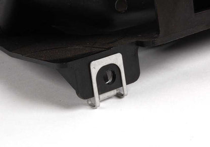 Conducto de refrigeración de freno delantero derecho OEM 51717896408 para BMW E46. Original BMW.