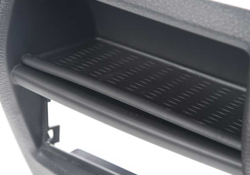 Bandeja trasera para consola central OEM 51169204245 para BMW F25, F26. Accesorio original BMW. Ideal para guardar objetos en la parte trasera de la consola central. Color negro.