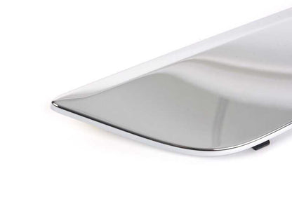Rejilla de ventilación lateral derecha OEM 51137349594 para BMW G30, G31, G38. Original BMW.