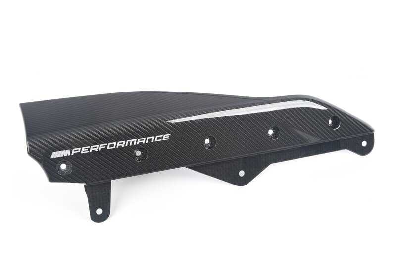 Embellecedor lateral M Performance de carbono derecho OEM 51195A270F2 para BMW Serie 2 G42 con paquete M o aerodinámico. Mejora estética deportiva. Original BMW.