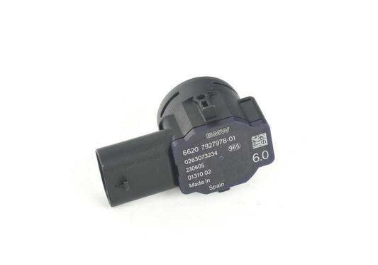 Sensor de aparcamiento ultrasónico blanco alpino OEM 66209826949 para BMW G26 ALPINA B4, D4s (2022–2024). Compatible con Park Distance Control (PDC) y asistente de aparcamiento. Original BMW.