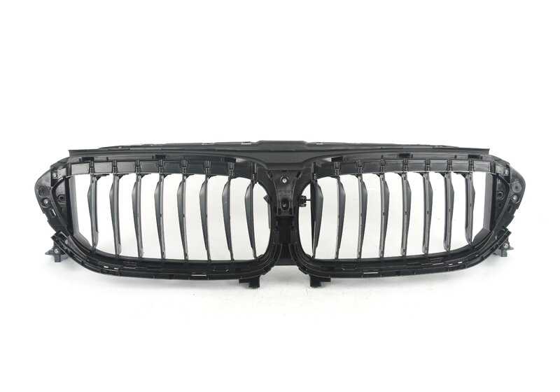 Upper luftklappen for BMW 5 Series G30, G38 (OEM 51137497280). Genuine BMW.