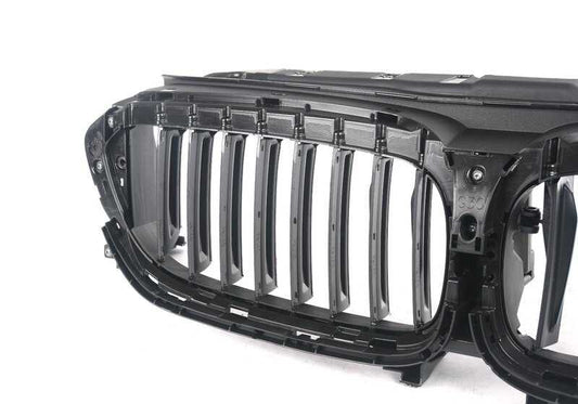 Upper luftklappen for BMW 5 Series G30, G38 (OEM 51137497280). Genuine BMW.
