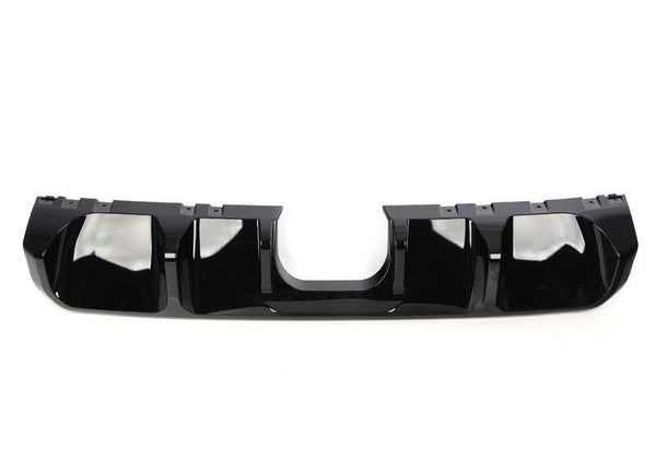Embellecedor trasero del parachoques OEM 51125A3C9D9 para MINI F56, F57. Pieza original MINI, compatible con versiones JCW (John Cooper Works) US. Ideal para sustituir embellecedor trasero dañado o desgastado.