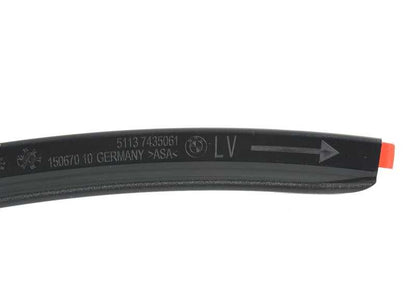Estensione anteriore sinistra OEM 51137435061 per BMW G30, G31. BMW originale.