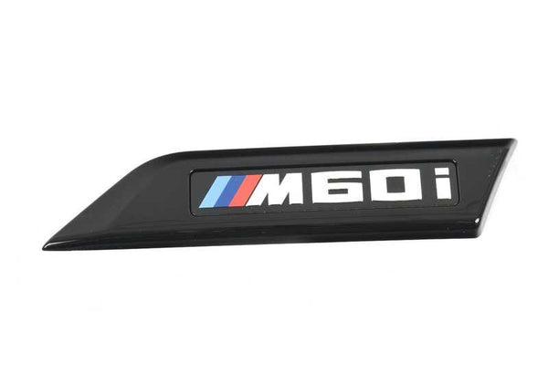 Emblema lateral derecho OEM 51145A35384 para BMW X6 G06 (M60i xDrive) 2023-2028. Original BMW.