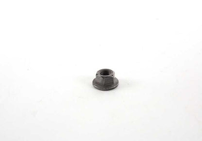 Tuerca de brida OEM 11617545279 para BMW E87, E36, E46, E90, E91, E92, E93, E34, E39, E60, E61, F07, F10, F11, E63, E64, F12, F13, E38, E65, E66, F01, F02, F04, G12, E83, E53, E70, E71, E72, Z3, E85. Original BMW.