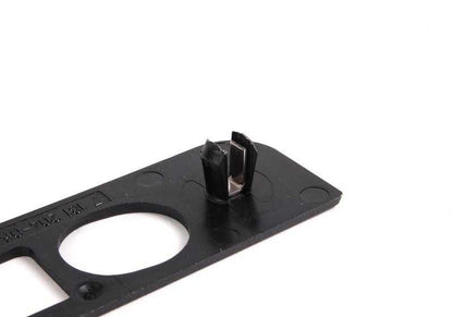 Cubierta derecha OEM 54377181204 para BMW E93 y E93N. Pieza original BMW. Ideal para reparar o reemplazar parte del mecanismo del techo duro retráctil.