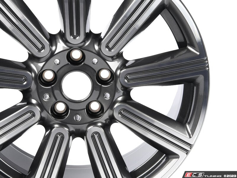 Cerchio in lega leggera 8Jx18 ET57 Spectre Grey OEM 36116883351 per MINI Clubman F54, Clubman F54 LCI... e altro ancora. MINI originale.