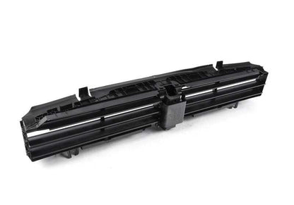 Conduit d'air avec Contrôle de la porte inférieure 51745A22C64 pour la série BMW 2 G42 et 3 G20 Série, G20N, G21, G21N, G28. BMW d'origine.