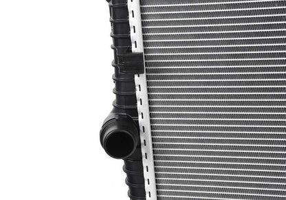 Radiador de refrigeración OEM 17118642745 para BMW X3 G01 y X4 G02. Original BMW.