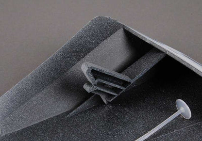 Tapa lateral izquierda OEM 51112232631 para BMW E34. Original BMW.