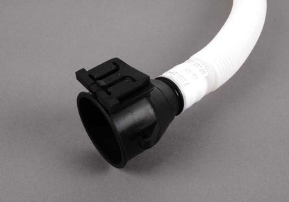 Tubo di riempimento per deposito d'acqua del vento OM 61667135409 per BMW E81, E82, E87, E88, E90, E91, E92, E93, E84. BMW originale.
