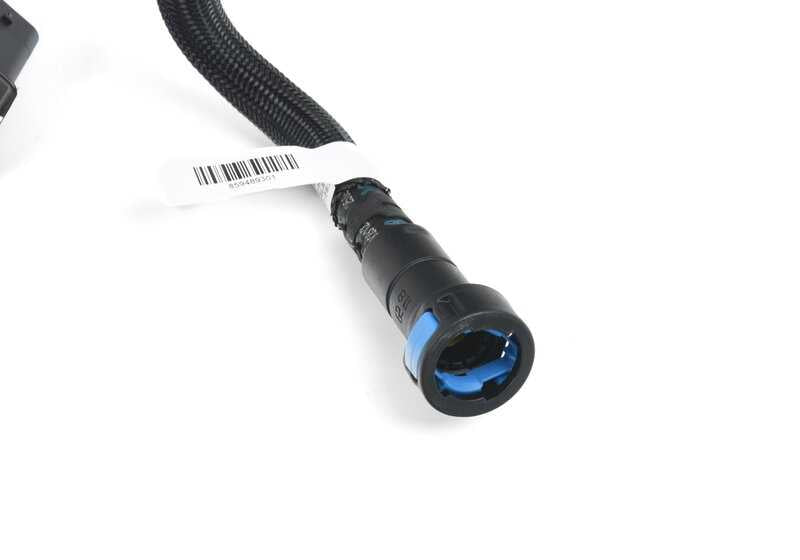 Tubería de suministro de combustible OEM 13538594893 para BMW F20, F21, F22, F30, F31, F32, F33, F34, F36. Original BMW.