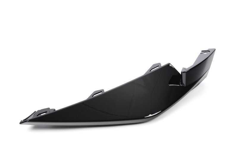 Embellecedor lateral izquierdo pintado OEM 51118084177 para BMW G80. Compatible con modelos M3 y M3 Competition, incluyendo versiones xDrive. Original BMW.