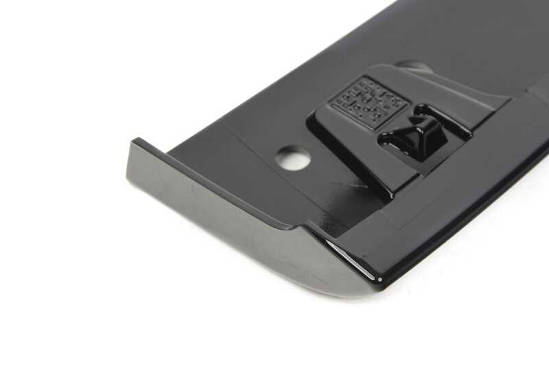 Rejilla lateral inferior derecha OEM 51118090948 para BMW F96. Original BMW.