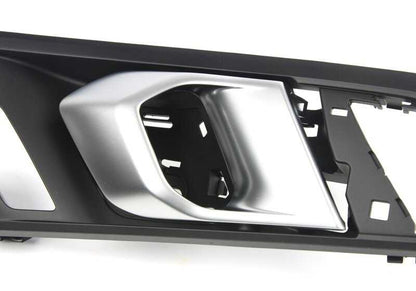 Maneta interior puerta derecha OEM 51216997810 para BMW X5 (F95, F95N, G05, G05N), X6 (F96, F96N, G06, G06N), X7 (G07, G07N). Original BMW.