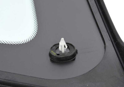 Cristal fijo trasero derecho OEM 51337349648 para BMW F48, F49. Original BMW.