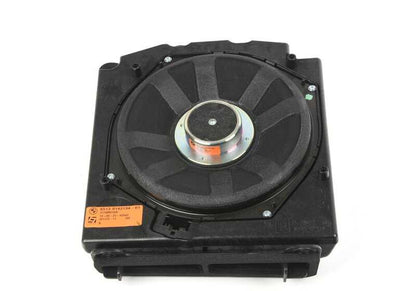 Subwoofer derecho OEM 65139143134 para BMW E60, E61, E63, E64. Original BMW.