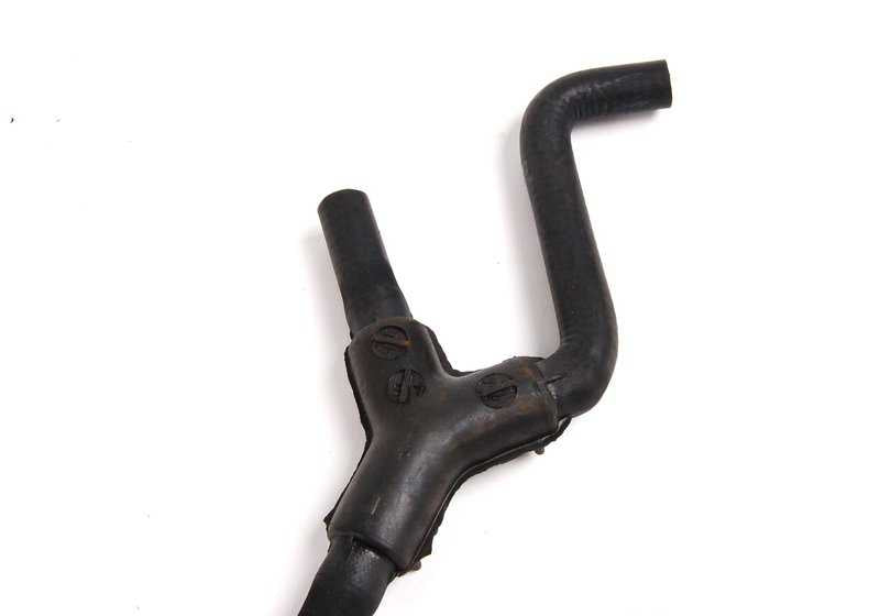 Tubo de ventilação OEM 17111702800 para BMW E32. BMW original.