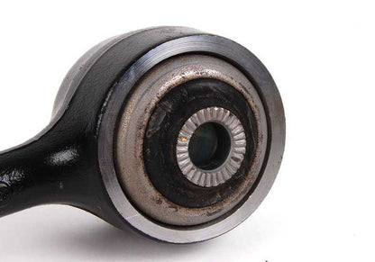 Brazo de suspensión izquierdo de acero OEM 31121139991 para BMW E28, E34, E24, E32. Repuesto original BMW.