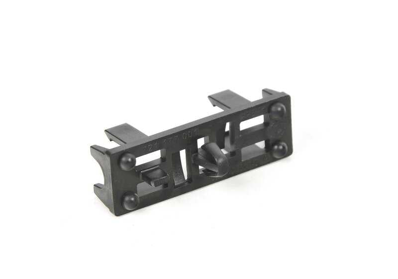 Soporte de conexión eléctrica OEM 65209156747 para BMW E89. Original BMW.