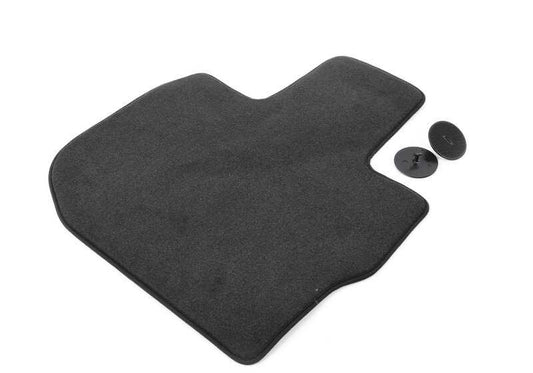 Alfombrilla lado conductor color antracita OEM 51477491459 para BMW G01, G08, G02. Alfombrilla original BMW compatible con X3 y X4 en diversas versiones y motorizaciones. Calidad y ajuste perfectos. Original BMW.