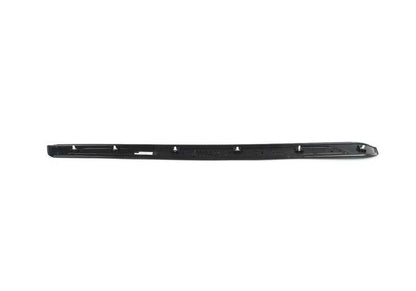 Embellecedor de entrada derecha OEM 51417363866 para BMW E82. Recambio original BMW.