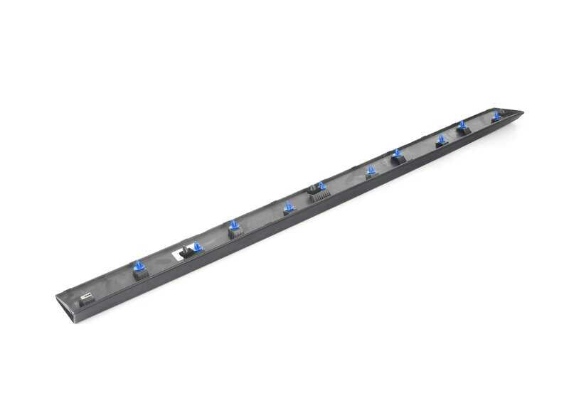 Lateral molding right front door OEM 51137388226 for BMW X3 G01 (models: XDRive20d, SDRive18D). Original BMW.