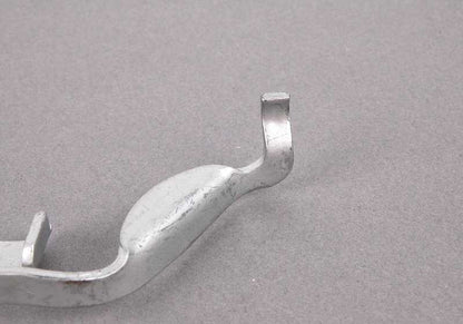 Clip de sujeción de pastillas de freno OEM 34111163488 para BMW E31, E38, E39, E53, E83. Original BMW.