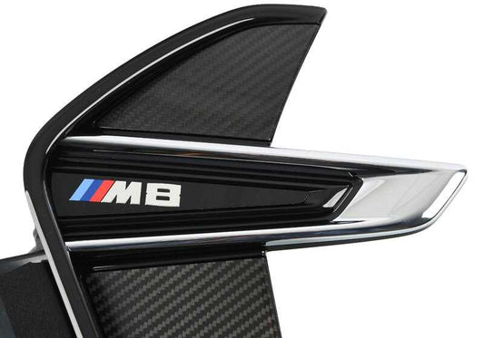 Embellecedor de entrada de aire lateral en carbono OEM 51138074873 para BMW F91, F92, F93 M8 Competition. Original BMW.