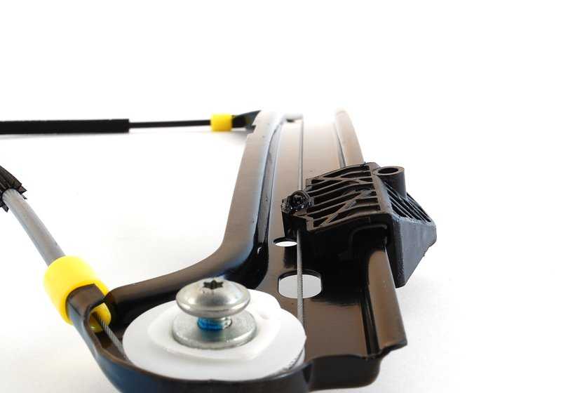 Elevalunas eléctrico delantero izquierdo OEM 51337202479 para BMW E65, E66. Compatible con modelos 730d, 730i, 735i de diversas motorizaciones y años. Recambio original BMW.