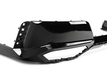 Cubre paragolpes trasero inferior OEM 51128081540 para BMW G70. Original BMW.